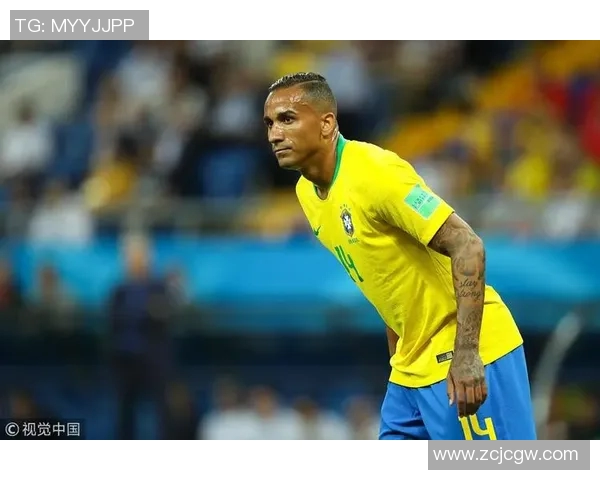 达尼洛:从新星崛起到足球场上的全能战士之路